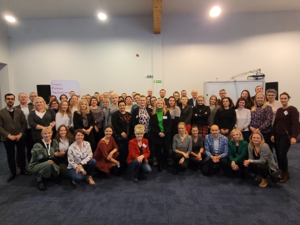 zdjęcie grupowe uczestników 